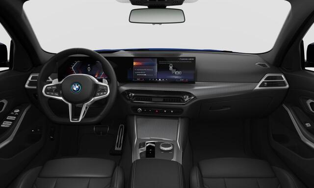 BMW 3-SERIE Touring 330e | M-Sport Pro | 19'' | Panorama. | HiFi | Comf. Acc. | Park. Plus | Driv. Ass. | Head-Up | Trekhaak | Adapt. LED | Getint glas | Stuur + stoelverw.