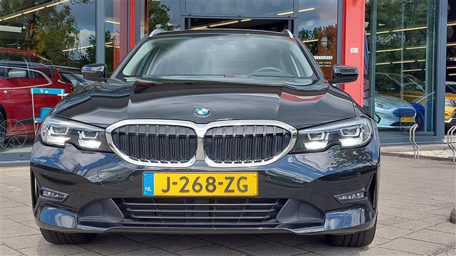 BMW 3-SERIE Touring (G21) 320i Executive Edition Automaat
