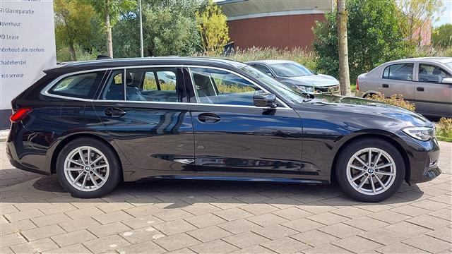 BMW 3-SERIE Touring (G21) 320i Executive Edition Automaat
