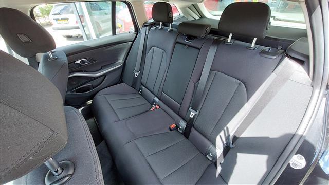 BMW 3-SERIE Touring (G21) 320i Executive Edition Automaat