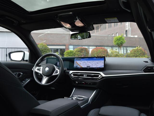 BMW 3-SERIE Touring 330e Touring M Sport Pro Innovation
