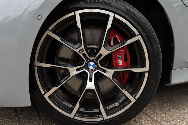 BMW 3-SERIE Touring 330e M-Sport LCI | Memory | Trekhaak | Camera | Laserlight | Adaptive Cruise