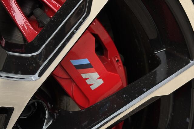 BMW 3-SERIE Touring 330e M-Sport LCI | Memory | Trekhaak | Camera | Laserlight | Adaptive Cruise