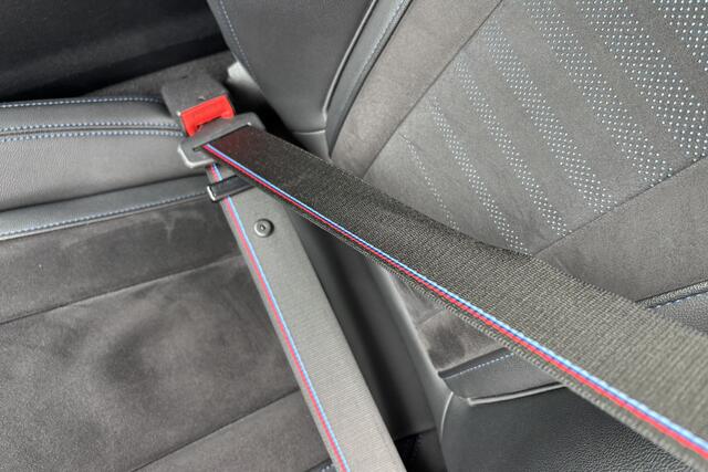 BMW 3-SERIE Touring 330e M-Sport LCI | Memory | Trekhaak | Camera | Laserlight | Adaptive Cruise