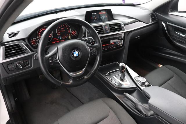 BMW 3-SERIE Touring 320i High Executive | 184 PK | Automaat | Stoelverwarming | Trekhaak | Elektrische Achterklep |