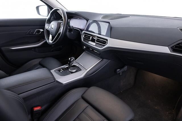 BMW 3-SERIE 330 e Business Edition Plus | LEDER | Full LED