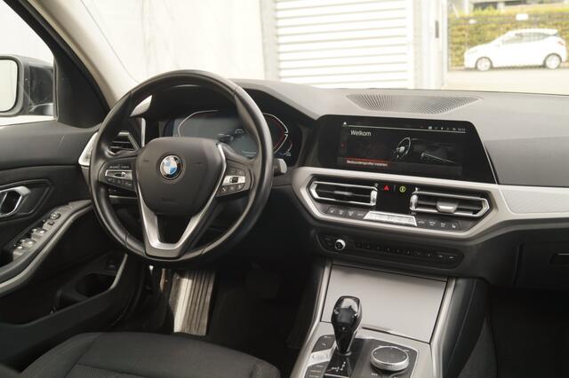 BMW 3-SERIE 318d Executive