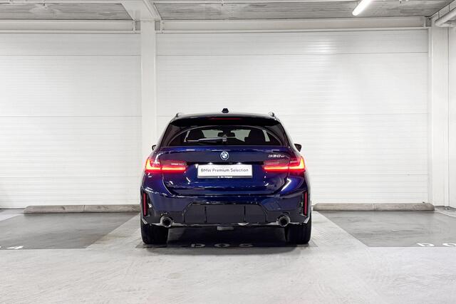 BMW 3-SERIE Touring 330e | M-Sport Pro | Comfort Pack | Panoramadak | Comfort Access