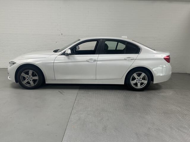 BMW 3-SERIE 320d CLIMA / CRUISE / NAVI / TREKHAAK