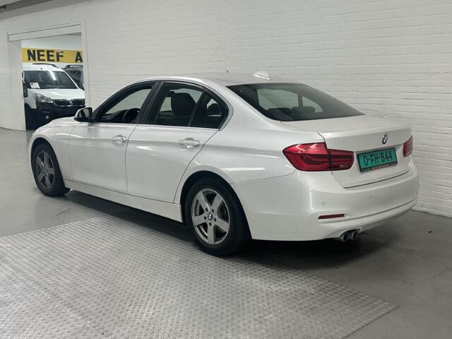 BMW 3-SERIE 320d CLIMA / CRUISE / NAVI / TREKHAAK