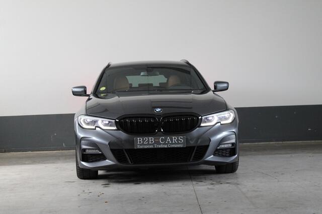 BMW 3-SERIE Touring 318d Touring M-Sport Laser - Leder - M-Sport