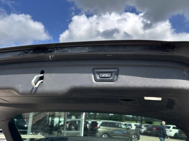 BMW 3-SERIE Touring 330e High Executive M-pakket/Panoramadak/Navigatie/Leder