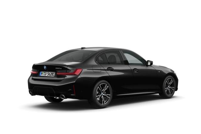 BMW 3-SERIE Sedan 330e | M Sport | Comfort Pack