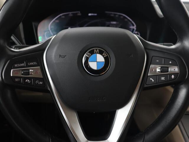 BMW 3-SERIE Touring 320e Business Edition Plus | Trekhaak | Automaat | Carplay | Camera | Adaptive Cruise | Navigatie | PHEV | Leder | Stoelverwarming | Climate controle | LMV 17 Inch