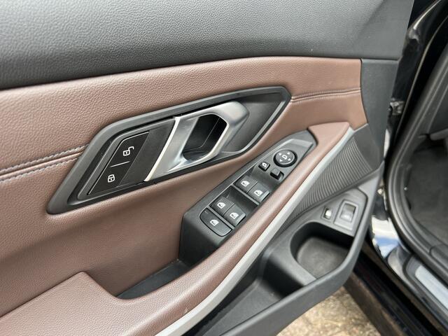 BMW 3-SERIE Touring 320e | NL auto | Widescreen |