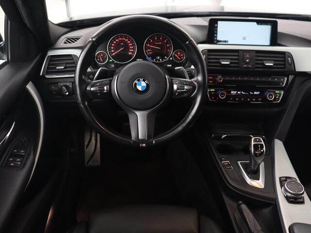 BMW 3-SERIE Touring 320i Edition M Sport Shadow High Executive | Automaat | Camera | Navigatie | Stoelverwarming | Leder | Cruise control | LMV 19 inch | LED | Climate controle | LMV 19 inch