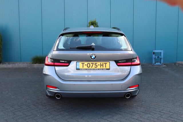 BMW 3-SERIE Touring 318i Aut. CARPLAY|ELEK.A.KLEP|NAV|LED|CRUISE|ECC|PDC|LMV Nieuwstaat!! 1'EIG