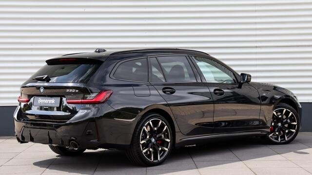 BMW 3-SERIE Touring 330e xDrive M-Sport Pro | Harman/Kardon | Head-up | Panoramadak | Trekhaak | M Sportstoelen | Memory | Comfort Access