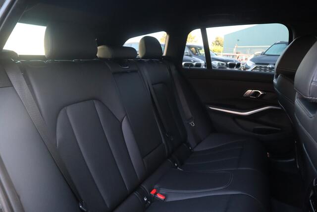 BMW 3-SERIE Touring M-Sport Hifi / Stoelverwarming / 18inch / Sportstoelen /