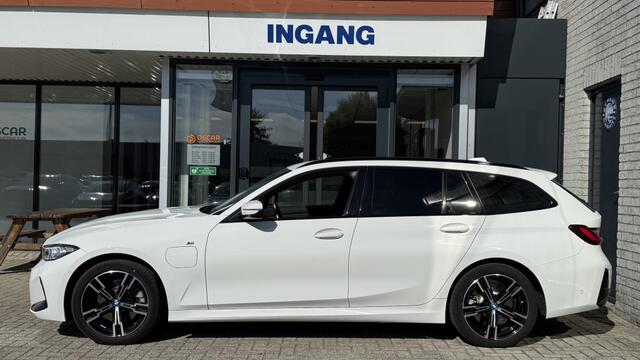 BMW 3-SERIE 330e M-Sport | Navi | Camera | Stoel-Stuurverwarming