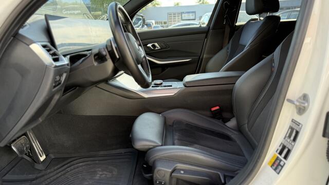 BMW 3-SERIE 330e M-Sport | Navi | Camera | Stoel-Stuurverwarming