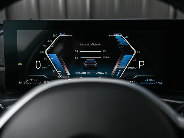 BMW 3-SERIE Touring 330e xDrive M-SPORT | FACELIFT | ACCU 19,5 kWh | ACTIVE CRUISE | ELEKTR. TREKHAAK | HIFI AUDIO | SHADOW LINE | CAMERA | FULL-LED | STUUR- EN STOELVERWARMING