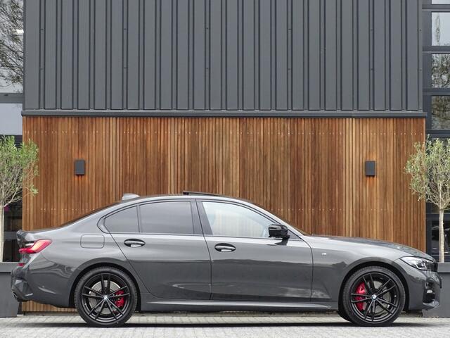BMW 3-SERIE 330e 292PK M-Sport / Dravitgrau / Laser / ACC / 360° / Head-up /
