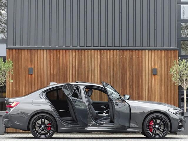 BMW 3-SERIE 330e 292PK M-Sport / Dravitgrau / Laser / ACC / 360° / Head-up /