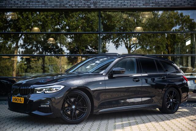 BMW 3-SERIE Touring 320i High Executive Edition M-Sport , Panoramadak, Leer, Harman/Kardon,