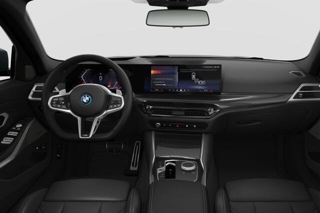 BMW 3-SERIE Touring 330e | M Sport Pro | Innovation Pack | Comfort Pack