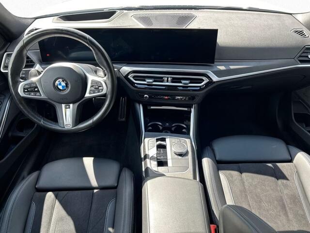 BMW 3-SERIE 330iA M-SPORT Pro ** LED, LC Prof, SCHUIF/KANTEL, ACC, 19-inch LMV, HuD, H&K Sound ** ¤ 21.750,= onder NP - 1e EIG - UNFALLFREI ** ** INFORMEER OOK NAAR ONZE AANTREKKELIJKE FINANCIAL-LEASE TARIEVEN **