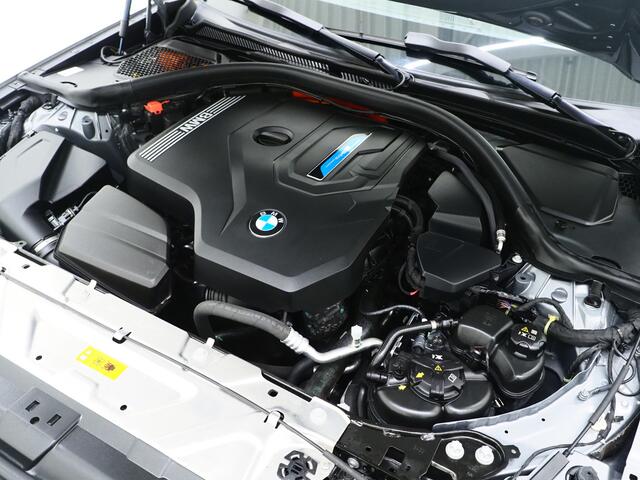 BMW 3-SERIE Touring 320e LCI Shadow Line | Keyless | Camera | BLIS | Widescreen | Carplay | Cruise | DAB | LED