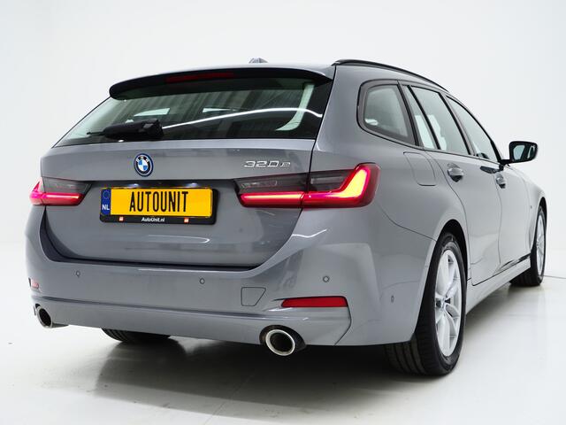 BMW 3-SERIE Touring 320e LCI Shadow Line | Keyless | Camera | BLIS | Widescreen | Carplay | Cruise | DAB | LED