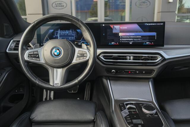 BMW 3-SERIE Touring 330e 292pk M-sport Panoramadak M3 seats *BTW* Head-up Laser lampen Adaptive cruise Camera