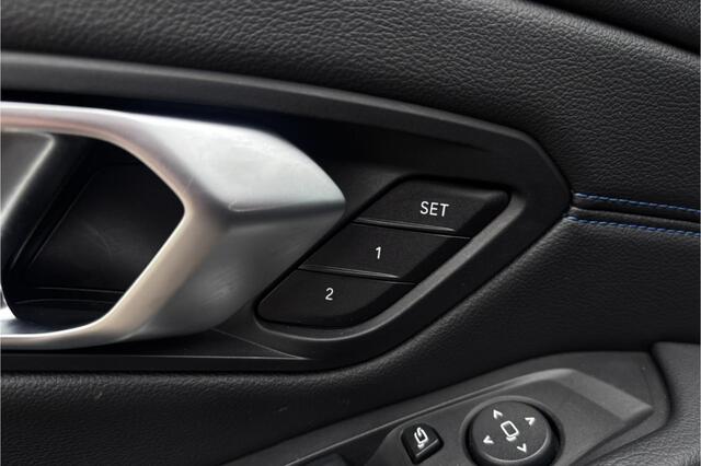 BMW 3-SERIE Touring 330e M-Sport LCI FACELIFT | Memory | Camera | Laserlight | Adaptive Cruise