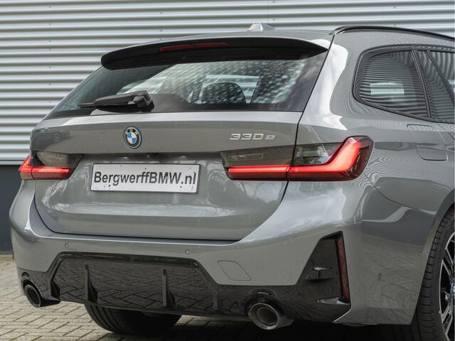 BMW 3-SERIE Touring 330e M-Sport - Active Cruise - Camera - Stuurwiel Verwarmd - Hifi