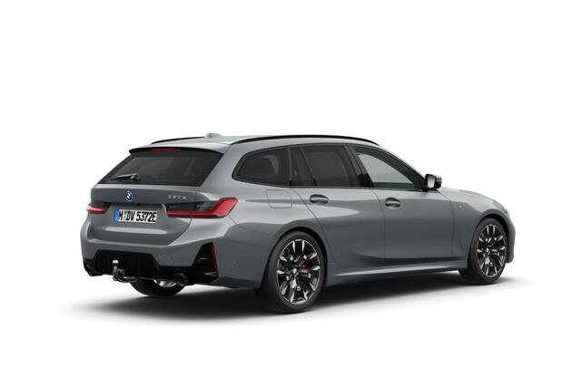 BMW 3-SERIE Touring 330e | M Sport Pro | Innovation Pack | Comfort Pack | Trekhaak