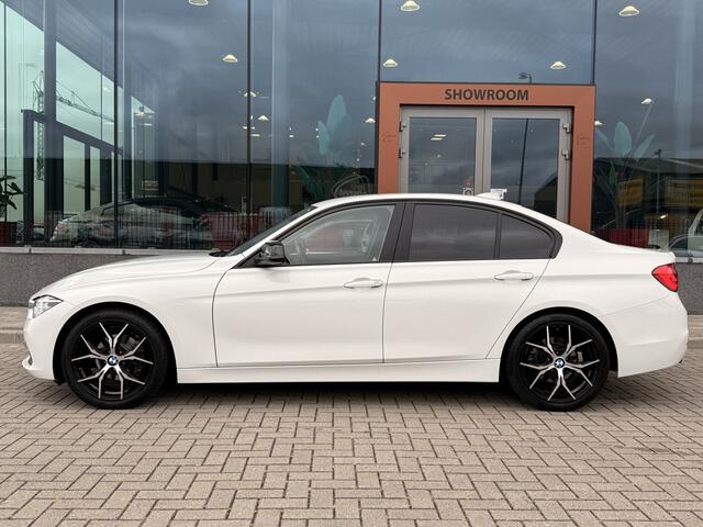 BMW 3-SERIE 318i | LED | VIRTUAL COCKPIT | Sportstoelen