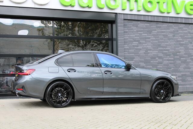 BMW 3-SERIE 320i Executive Edition | NAP! | MAXTON | CARPLAY | ELEK.TREKHAAK | SFEER |