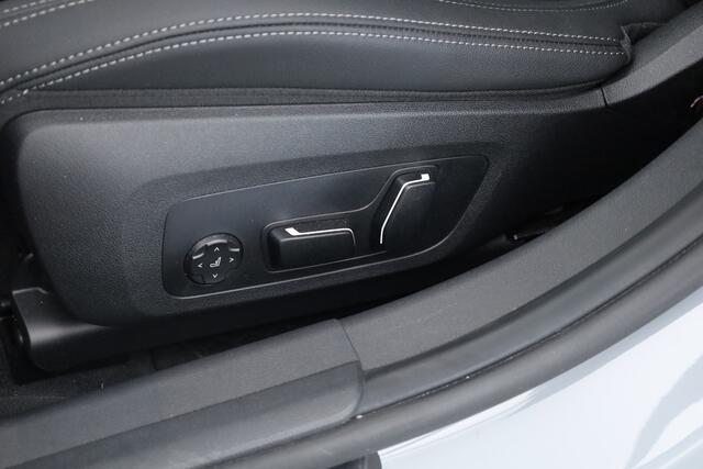 BMW 3-SERIE Touring 330e xDrive M Sport | Pano | HUD | 19'' | Elek. Trekhaak | Leder | Adapt. Cruise | 360cam