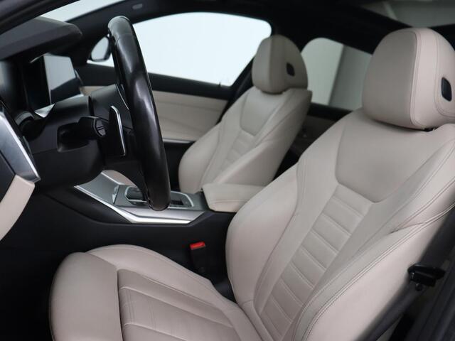 BMW 3-SERIE 320e High Executive | M Sport | Panoramadak | Leder | Adaptive cruise | Laser Light | Stoel & stuurverwarming | Park Assist | Sportstoelen | Carplay | Live Cockpit | 20'' | PHEV | Plug In