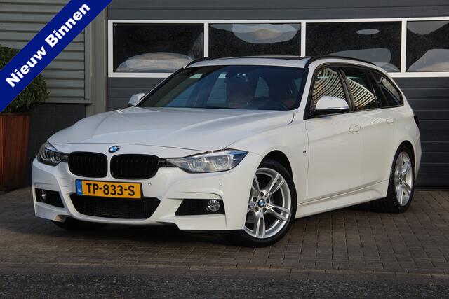 BMW 3-SERIE Touring 318i M Sport Edition | NL Auto | PANO-DAK | HARMAN KARDON | Keyless | Digi-Dash | Navi | BMW ConnectedDrive | Sportstoelen | Stoelverw | ECC | Bluetooth | PDC | AUX-USB | Alarm | Dealer onderhouden | Zeer nette