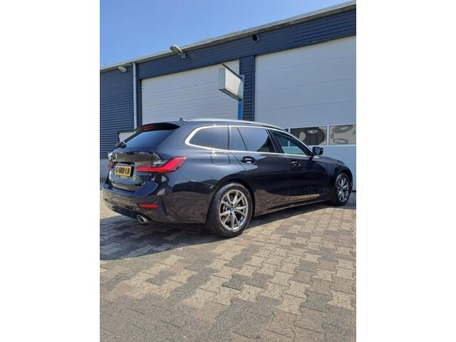 BMW 3-SERIE 330I HIGH EXE. ED.