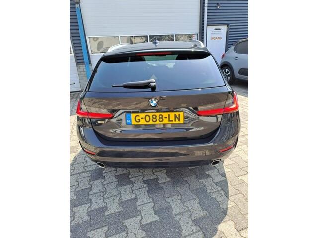 BMW 3-SERIE 330I HIGH EXE. ED.