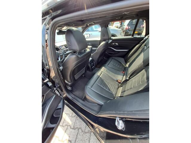 BMW 3-SERIE 330I HIGH EXE. ED.