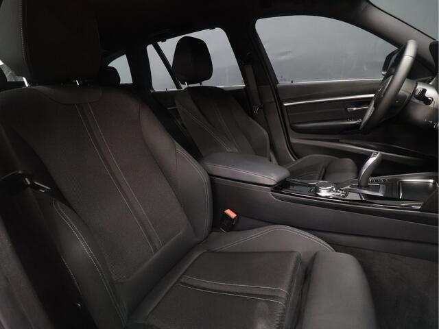 BMW 3-SERIE Touring 318i M-Sport [M SPORTSTUUR, GROOT NAVIGATIE, APPLE CARPLAY, PDC ACHTER, LED, TREKHAAK AFNEEMBAAR, CRUISE, CLIMATE, NIEUWSTAAT]