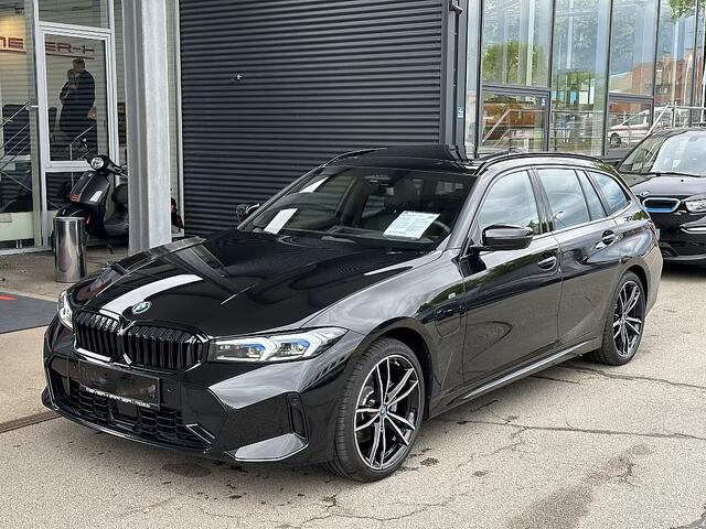 BMW 3-SERIE Touring 330e M-SPORT ** ADAPT. LED, HALF-LEDER, HuD, ACC, SHADOW LINE, H&K SOUND, 19-inch LMV ** 1e EIG - UNFALLFREI ** ** INFORMEER OOK NAAR ONZE AANTREKKELIJKE FINANCIAL-LEASE TARIEVEN **