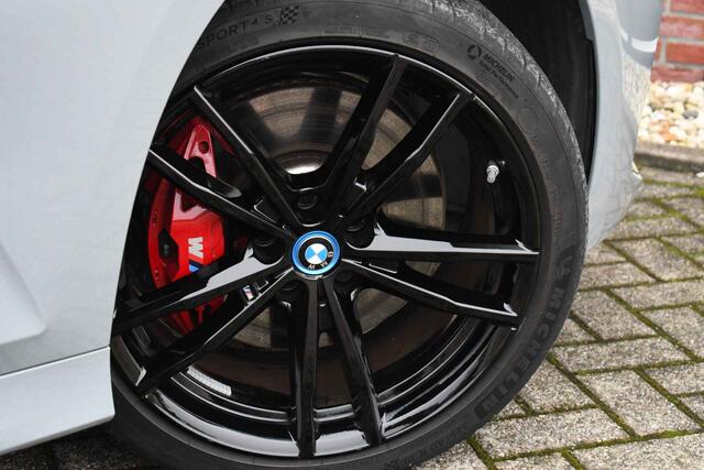 BMW 3-SERIE Touring 330e M-Sport Pro LCI-2 Pano Trekh 360 HUD 19inch El-zetels