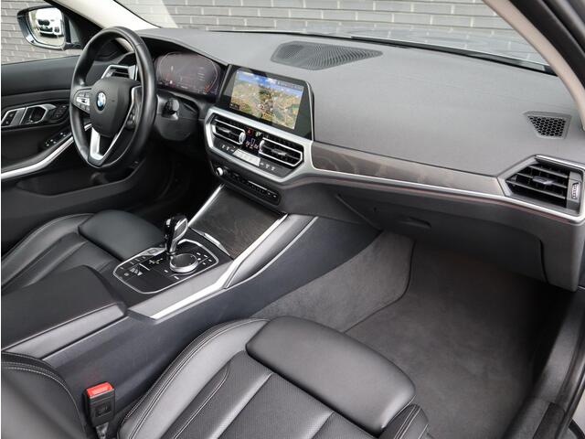 BMW 3-SERIE Touring 318i Business Edition Luxury Line