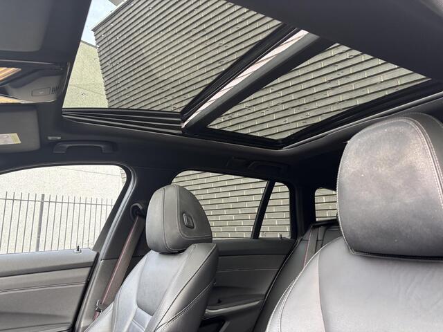 BMW 3-SERIE 330i xDrive High Executive M Sport / Panodak / Harman/Kardon / Laser licht